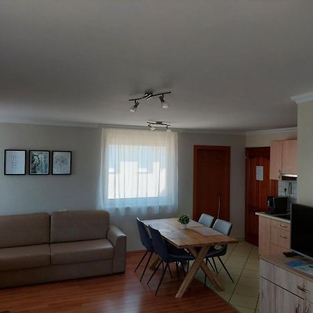 Elek Apartmanház Hajdúszoboszló Kültér fotó