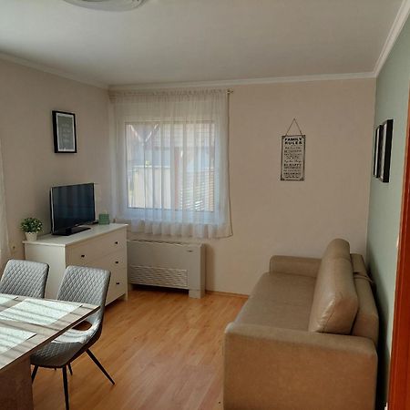 Elek Apartmanház Hajdúszoboszló Kültér fotó
